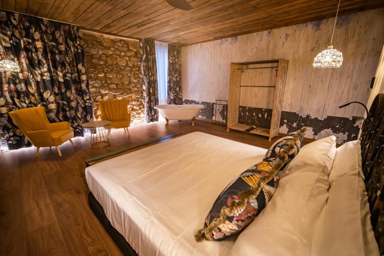 Hotel Somnifabrik Valderrobres Esterno foto