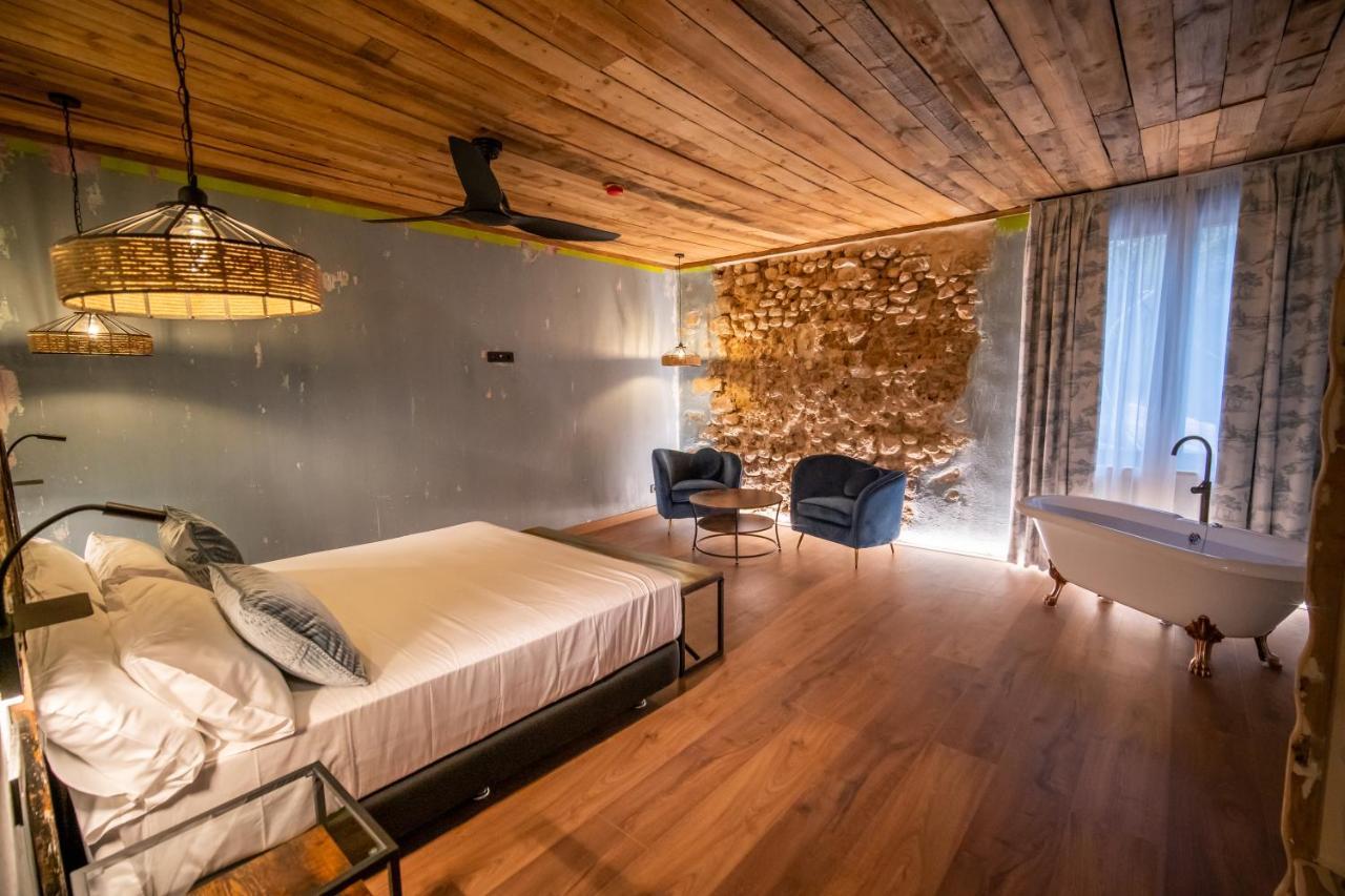 Hotel Somnifabrik Valderrobres Esterno foto